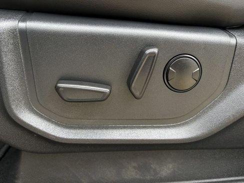 Certified 2022 Ford Expedition XLT image 25