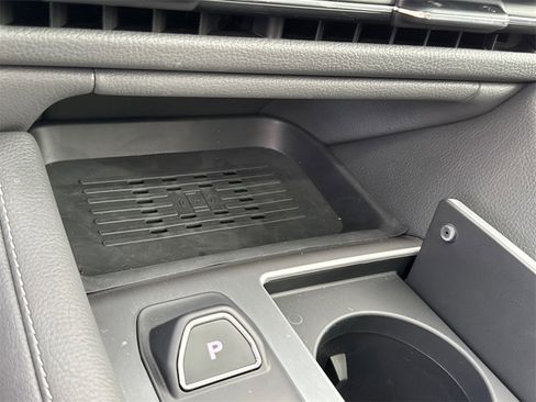 New 2024 VinFast VF 9 Plus image 31