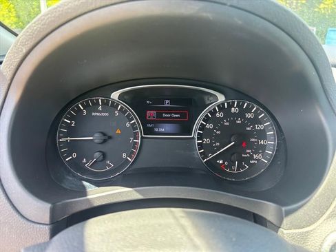 Used 2018 Nissan Altima 2.5 SV FWD image 7