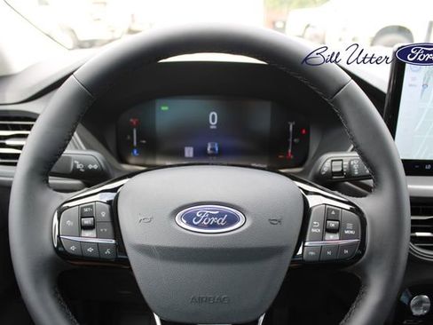 New 2025 Ford Escape Base image 16