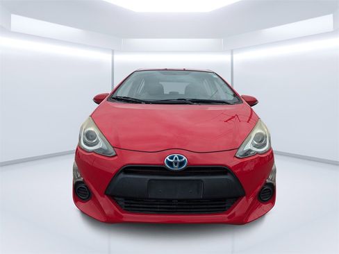 Used 2015 Toyota Prius C Four image 8