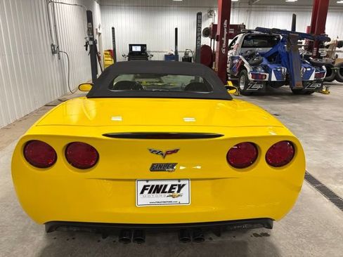 Used 2006 Chevrolet Corvette Convertible w/ Preferred Equipment Group RWD image 9