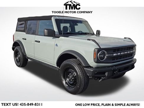 Used 2021 Ford Bronco Black Diamond image 1