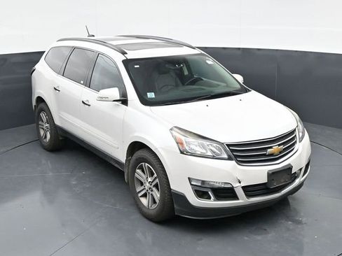Used 2017 Chevrolet Traverse LT FWD image 9