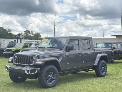 New 2026 Jeep Gladiator Sport AWD/4WD image 16