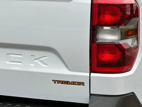 Used 2025 Ford Maverick Tremor image 28