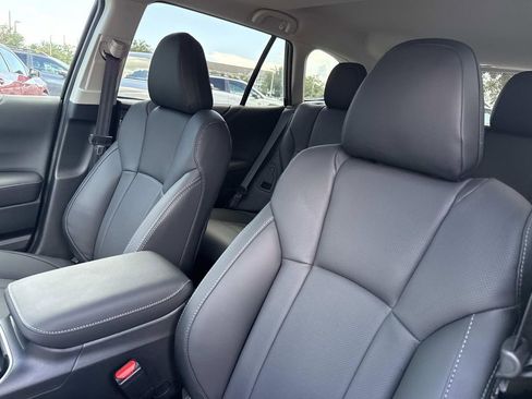 New 2025 Subaru Outback Limited image 19