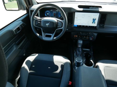 Used 2026 Ford Bronco Outer Banks AWD/4WD image 42