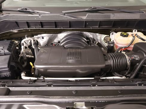 Used 2021 Chevrolet Silverado 1500 Custom Trail Boss AWD/4WD image 18