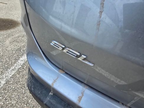 Used 2024 Ford Edge SEL w/ Class II Trailer Tow Package AWD/4WD image 10