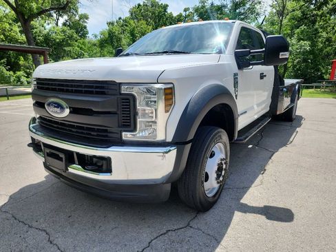 Used 2019 Ford F550 4x4 SuperCab Super Duty image 4