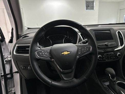 Used 2024 Chevrolet Equinox LT AWD/4WD image 13