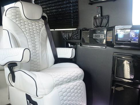 Used 2020 Mercedes-Benz Sprinter 3500 image 71