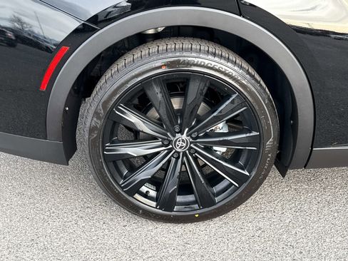 New 2026 Toyota Crown Nightshade image 6