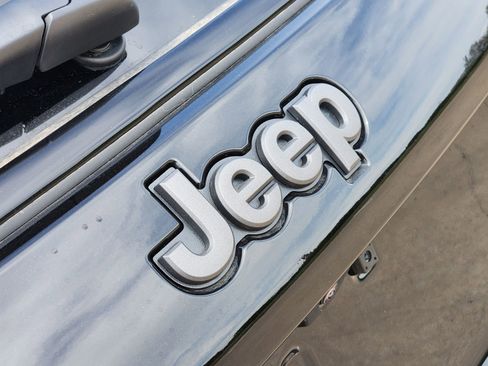 New 2026 Jeep Compass Latitude AWD/4WD image 18