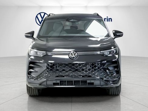 New 2026 Volkswagen Tiguan SE R-Line image 8