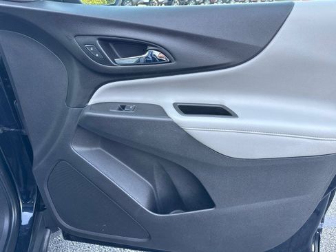 Used 2021 Chevrolet Equinox Premier FWD image 31
