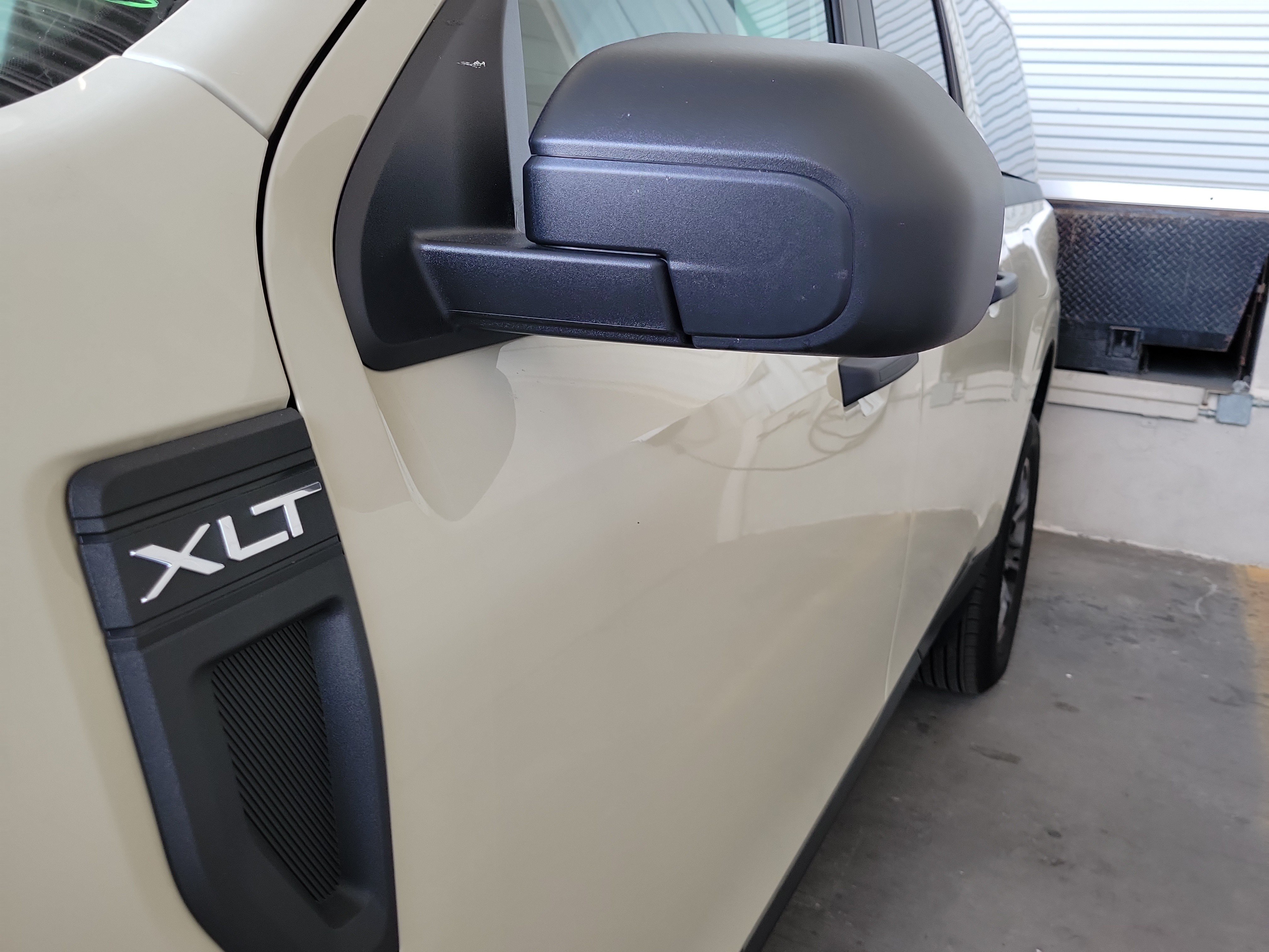 Certified 2025 Ford Maverick XLT FWD image 5