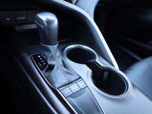 Used 2024 Toyota Camry SE image 8