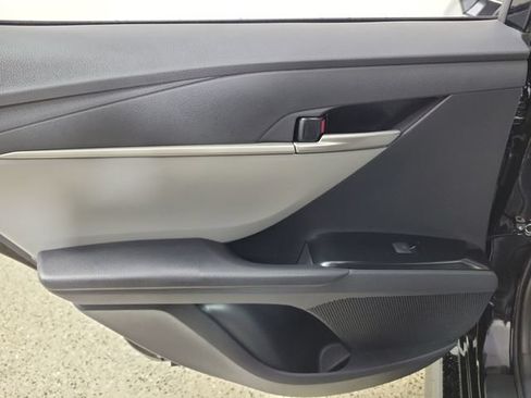 Used 2026 Toyota Camry SE FWD image 14