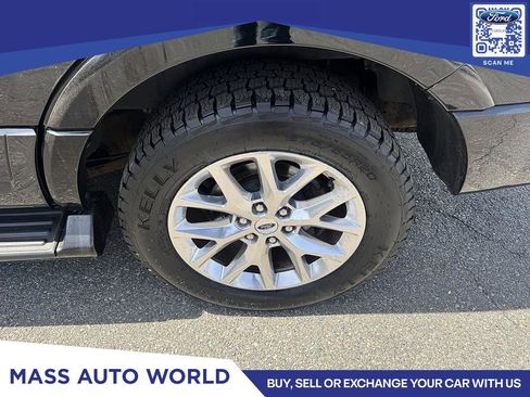 Used 2017 Ford Expedition Limited AWD/4WD image 6