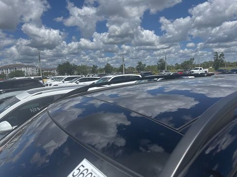 Used 2023 Mercedes-Benz GLE 350 w/ AMG Line Exterior image 10