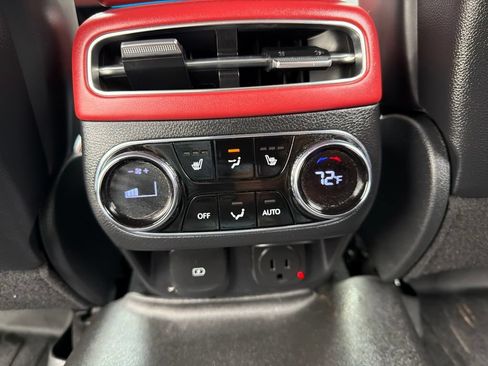 Used 2022 Genesis GV70 3.5T Sport w/ Sport Prestige Package AWD/4WD image 23