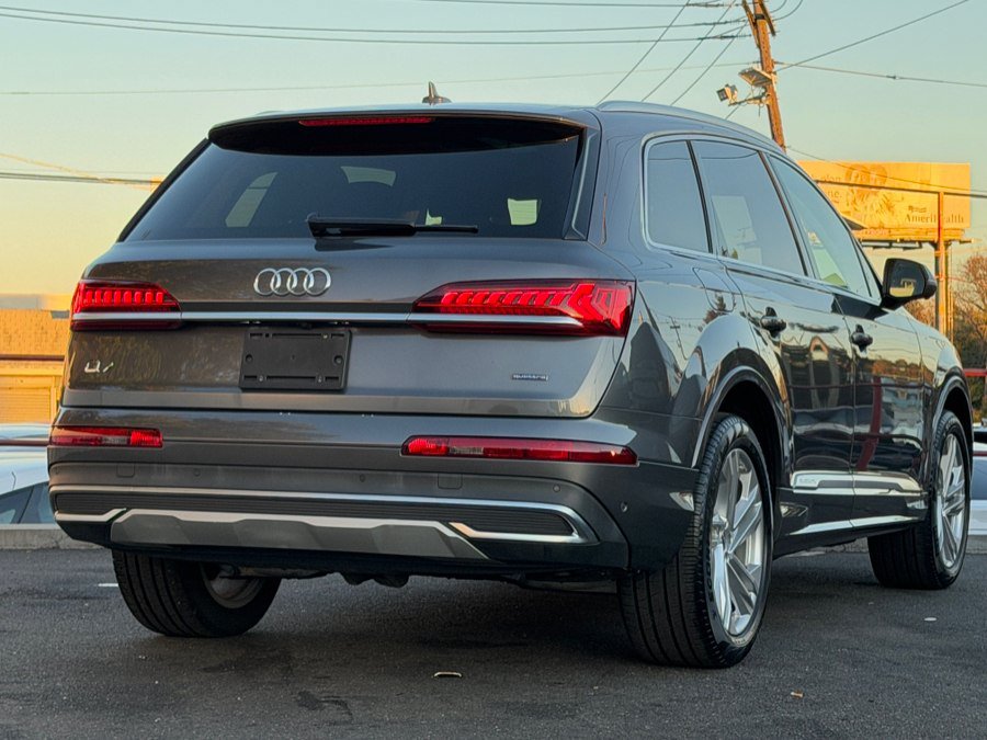 Used 2022 Audi Q7 3.0T Premium Plus w/ Premium Plus Package AWD/4WD image 5