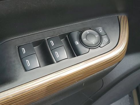 Certified 2019 GMC Acadia SLE FWD image 16