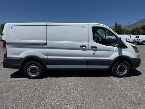 Used 2015 Ford Transit 150 130 Low Roof RWD image 2