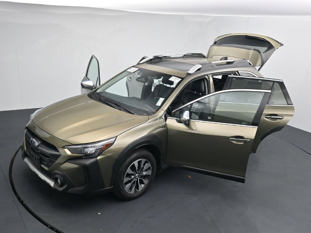 Used 2024 Subaru Outback Touring XT AWD/4WD image 26