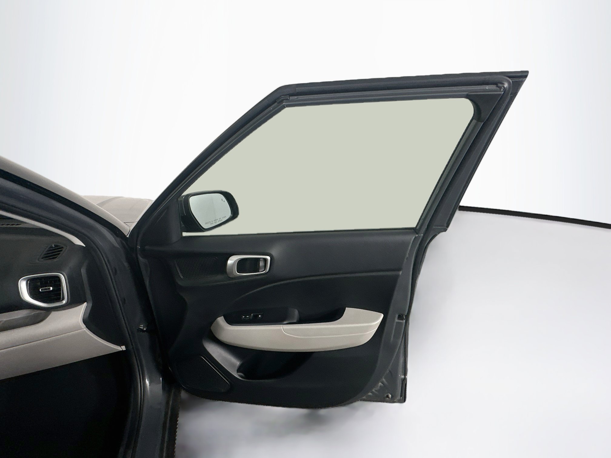 Used 2025 Hyundai Venue SEL FWD image 31