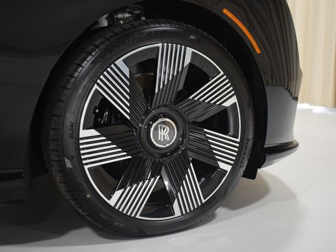 New 2024 Rolls-Royce Spectre w/ Spectre Launch Package image 10