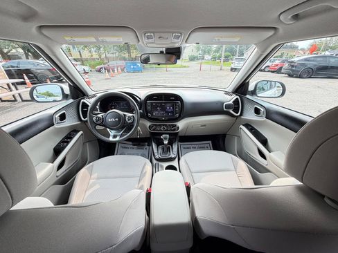 Used 2022 Kia Soul LX w/ Technology Package FWD image 25