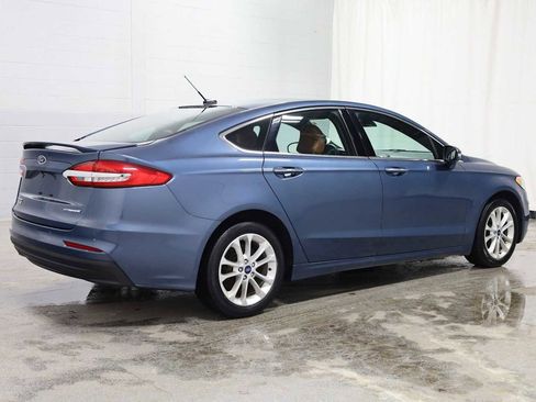 Used 2019 Ford Fusion Energi Titanium image 9