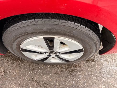 Used 2017 Toyota Prius Two w/ Prius Two Safety Plus Package image 41