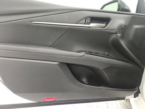 Certified 2025 Toyota Camry SE w/ Convenience Package image 11