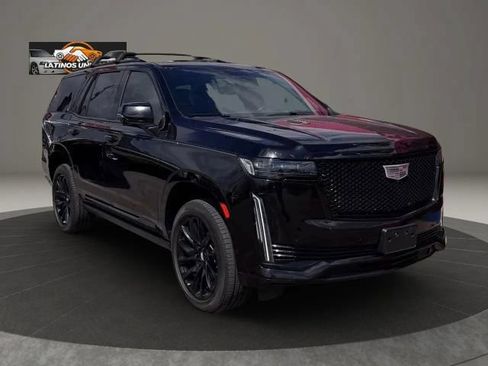 Used 2022 Cadillac Escalade Sport Platinum w/ LPO, ONYX Package AWD/4WD image 1
