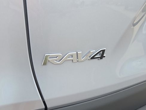 Certified 2025 Toyota RAV4 LE FWD image 28