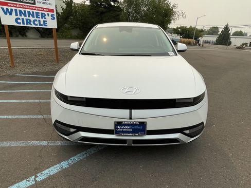 Certified 2024 Hyundai Ioniq 5 SEL AWD/4WD image 8