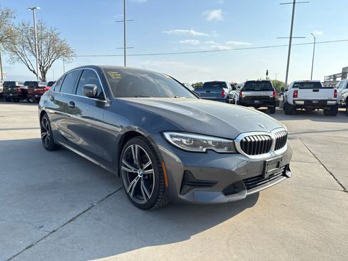 Used 2021 BMW 330i xDrive Sedan w/ Convenience Package image 2