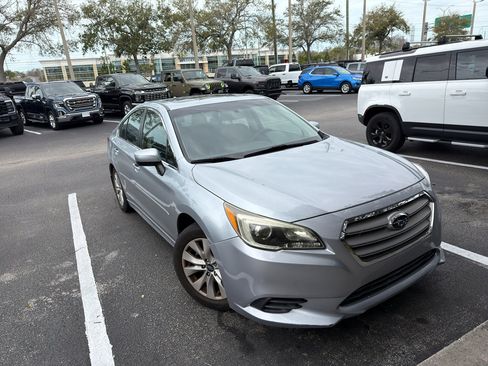 Used 2017 Subaru Legacy 2.5i Premium w/ Moonroof Package image 2