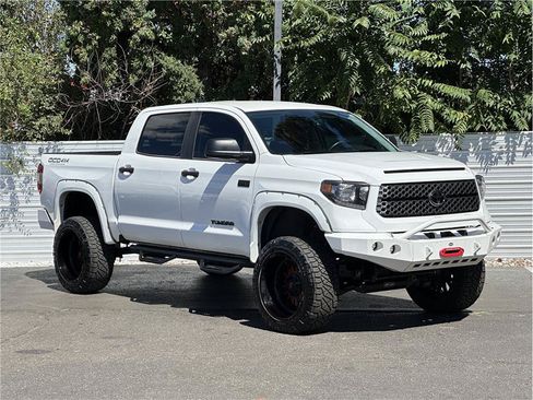 Used 2020 Toyota Tundra SR5 w/ SR5 Upgrade Package AWD/4WD image 6