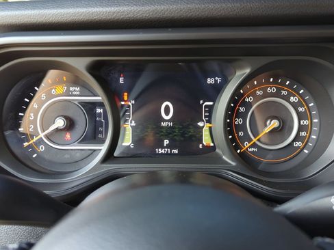 Used 2025 Jeep Wrangler Unlimited Sport AWD/4WD image 13