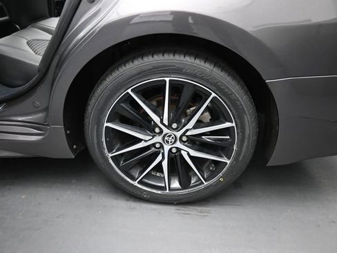 Used 2023 Toyota Camry SE FWD image 18