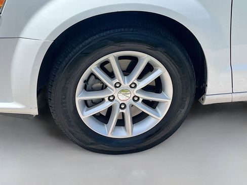 Used 2019 Dodge Grand Caravan SXT FWD image 29