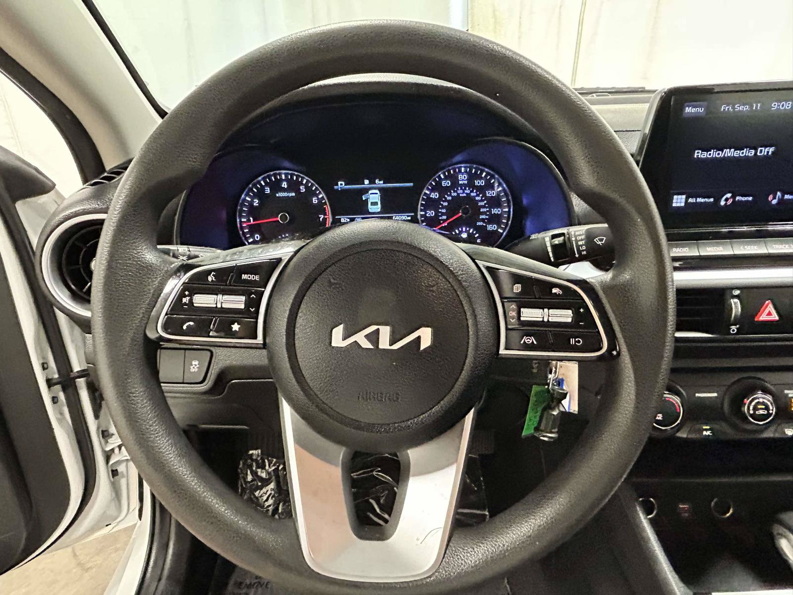 Used 2023 Kia Forte LXS FWD image 21