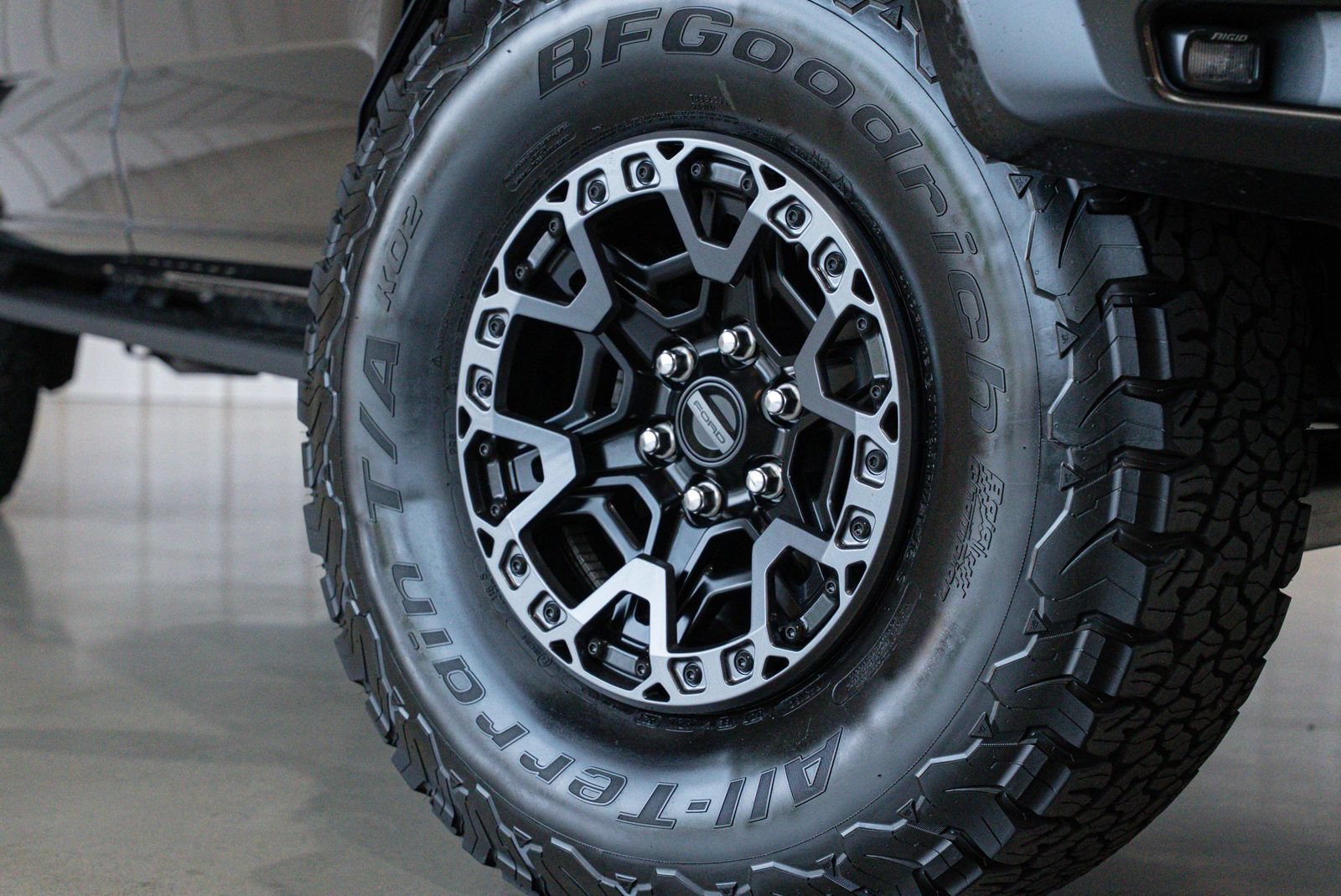 Used 2024 Ford F150 Raptor w/ Equipment Group 803A Raptor R AWD/4WD image 3