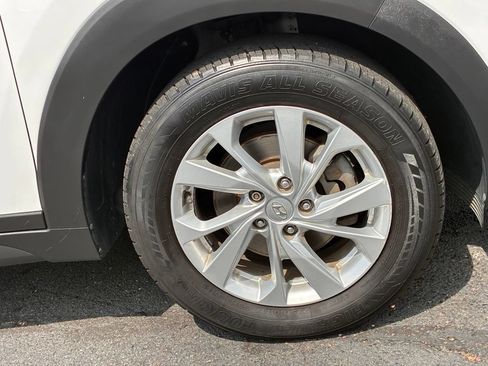 Used 2019 Hyundai Tucson SE AWD/4WD image 50