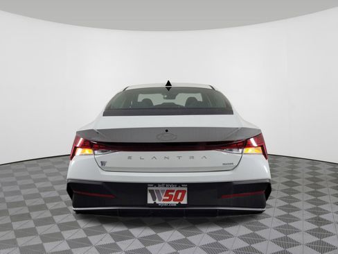 New 2025 Hyundai Elantra Blue image 37